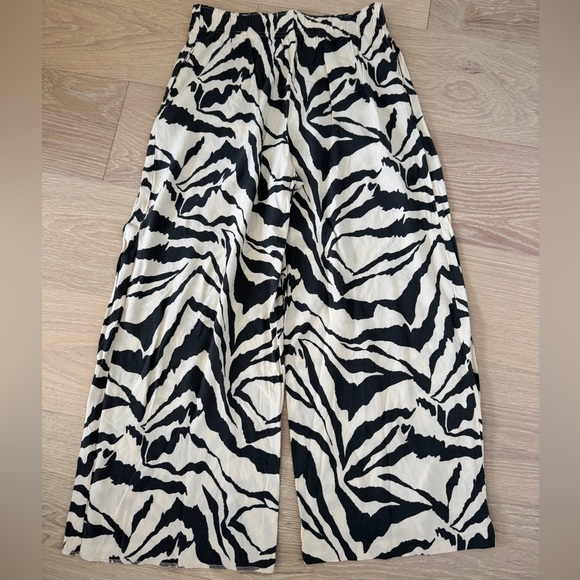 H&M Animal Print Pants - Picture 2 of 4